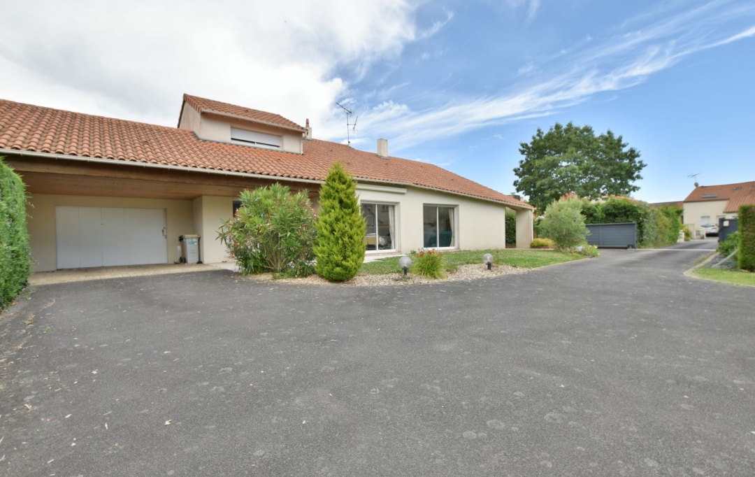 Agence Michel ROUIL : Maison / Villa | CHOLET (49300) | 150 m2 | 320 000 € 