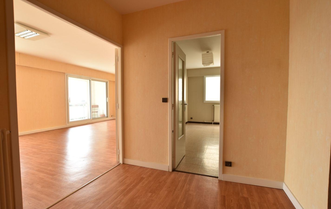 Agence Michel ROUIL : Apartment | CHOLET (49300) | 101 m2 | 199 500 € 