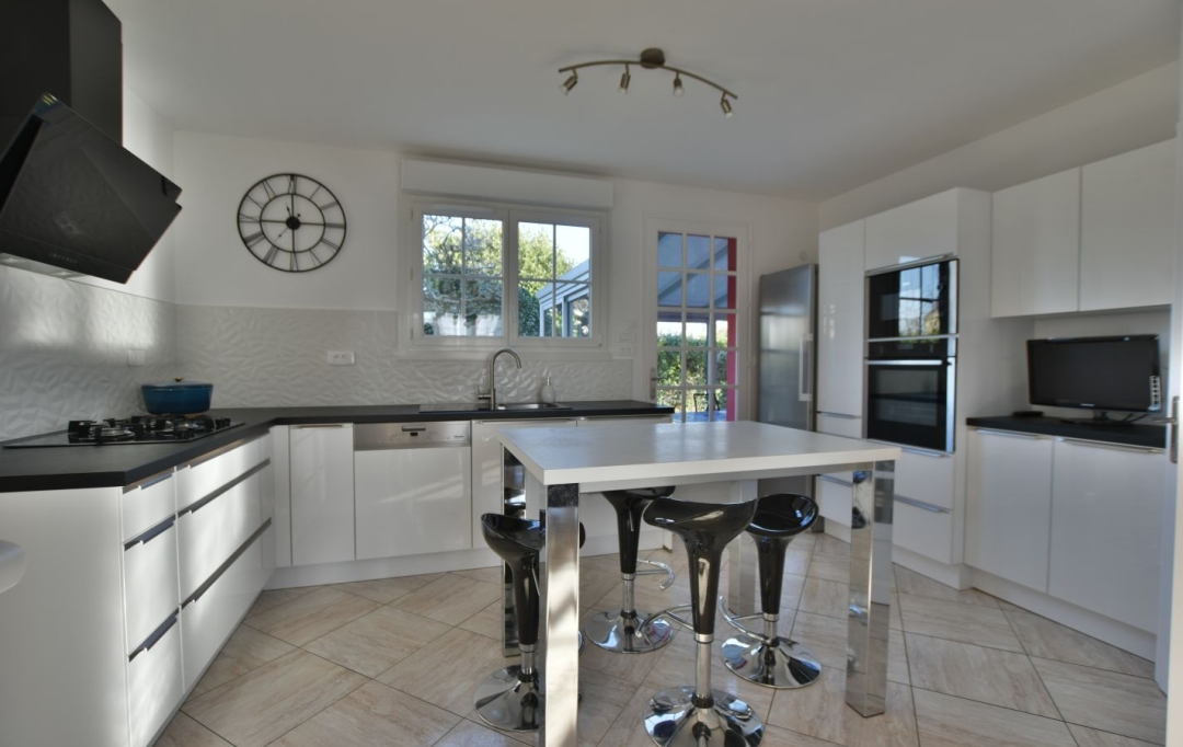 Agence Michel ROUIL : Maison / Villa | SAINT-LEGER-SOUS-CHOLET (49280) | 147 m2 | 318 725 € 